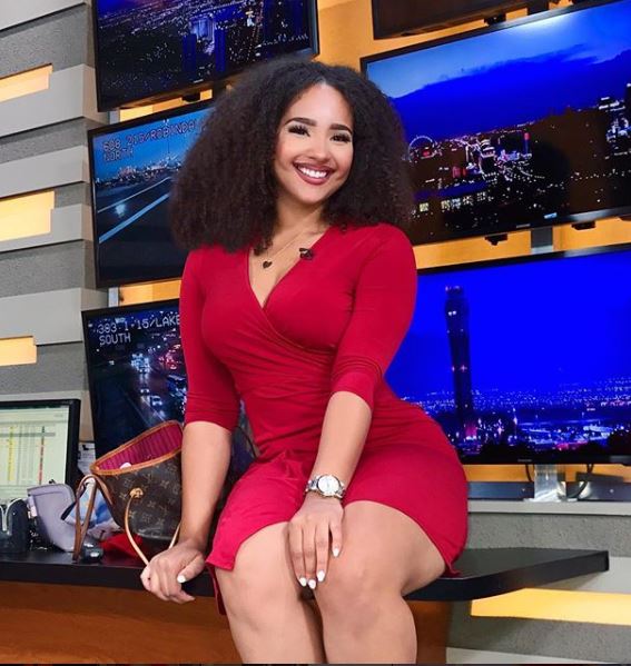 Should Curvy TV Journalists Wear Un-Curvy&nbsp;Clothes?